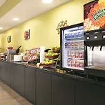 Holiday Inn Express St. Louis Arpt - Maryland Hgts, An Ihg Hotel 