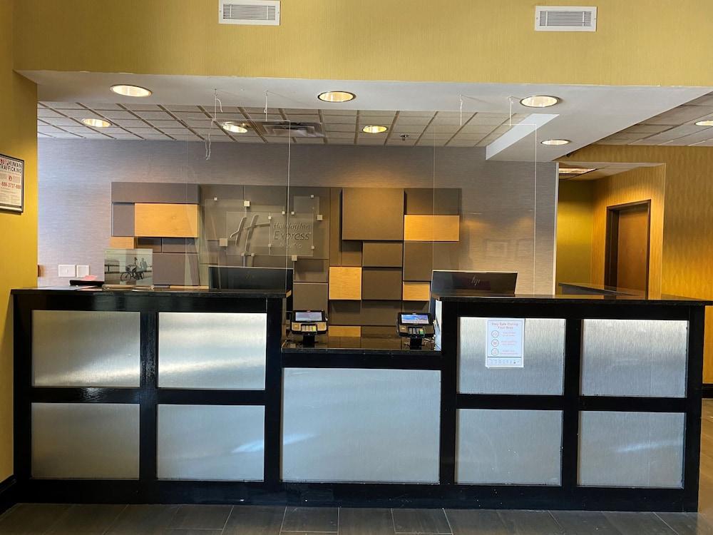 Hotel Express St. Louis Arpt - Maryland Hgts, An Ihg 2*